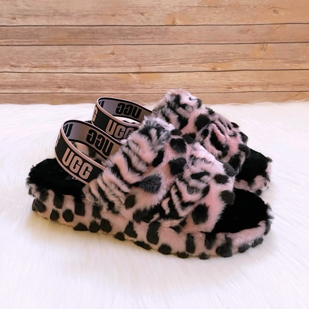 UGG Women’s Fluff Yeah Animalia Slipper Sandals In Pink Scallop